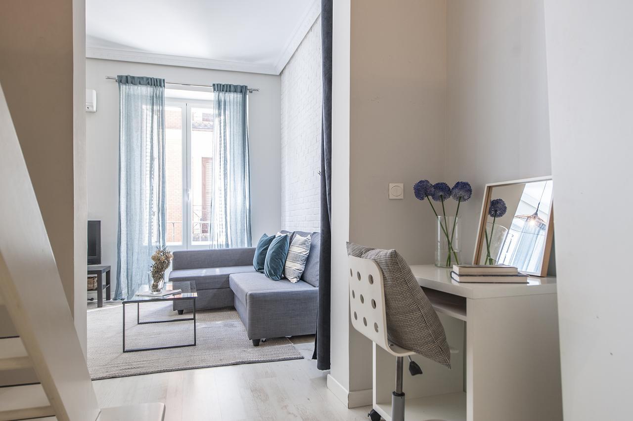 Apartamento Plaza De Cibeles Madrid Exterior foto